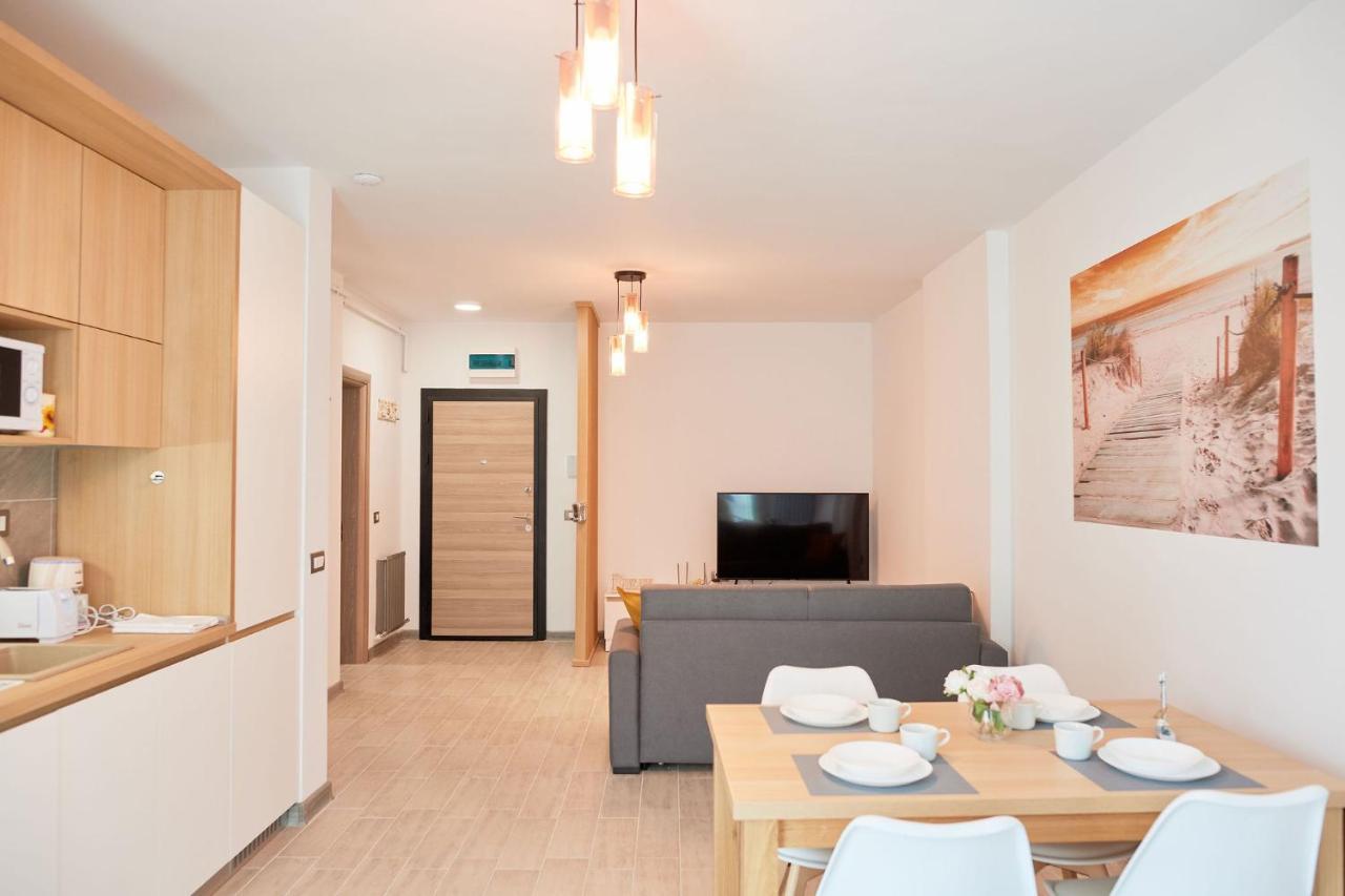 Opal Luxury Apartment 109 Spa N Pool Beach Resort Năvodari Kültér fotó
